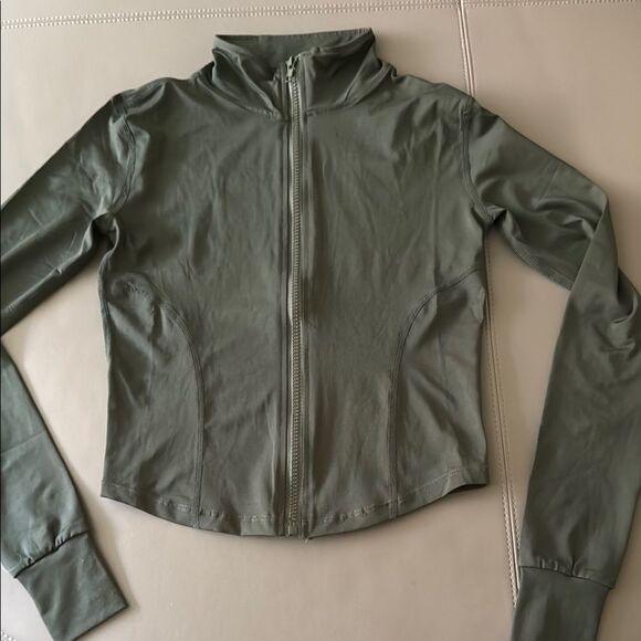 Fashion Girls Zip up Jacket with Thumb Holes. Size 12. - Picture 1 of 5